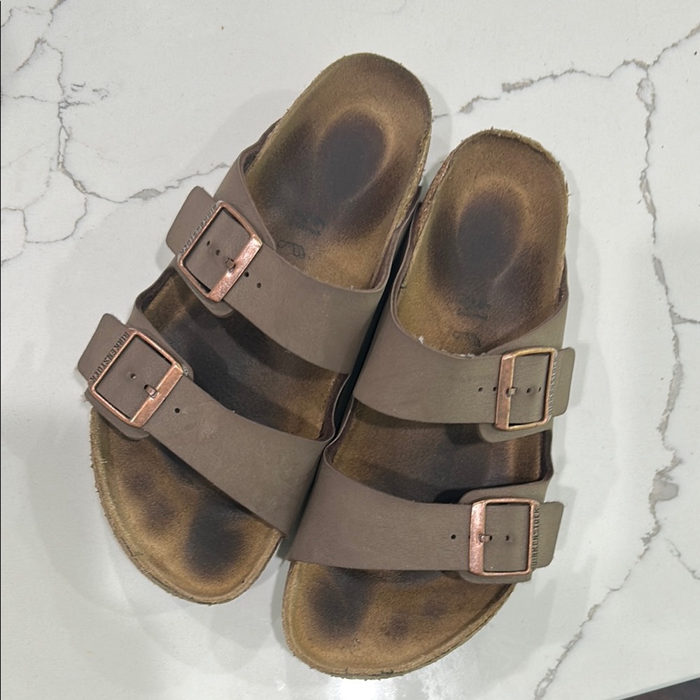 Birkenstock, Arizona sandals